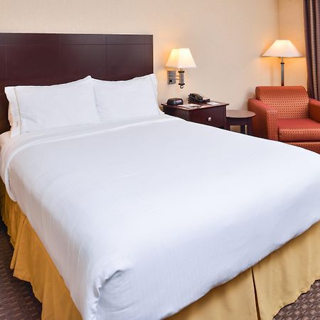 Holiday Inn Express Hotel & Suites Portland - Jantzen Beach By Ihg מראה חיצוני תמונה
