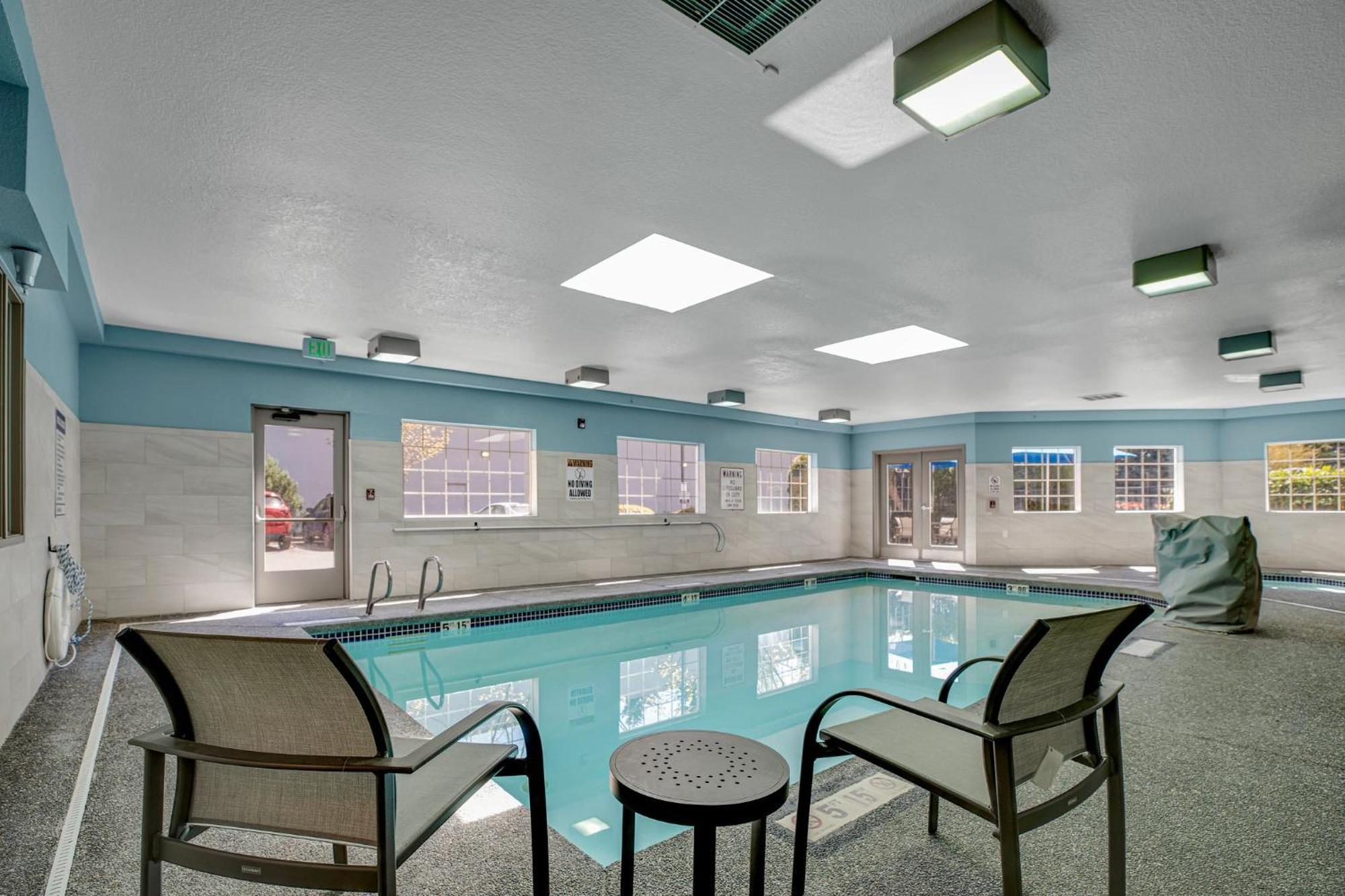 Holiday Inn Express Hotel & Suites Portland - Jantzen Beach By Ihg מראה חיצוני תמונה