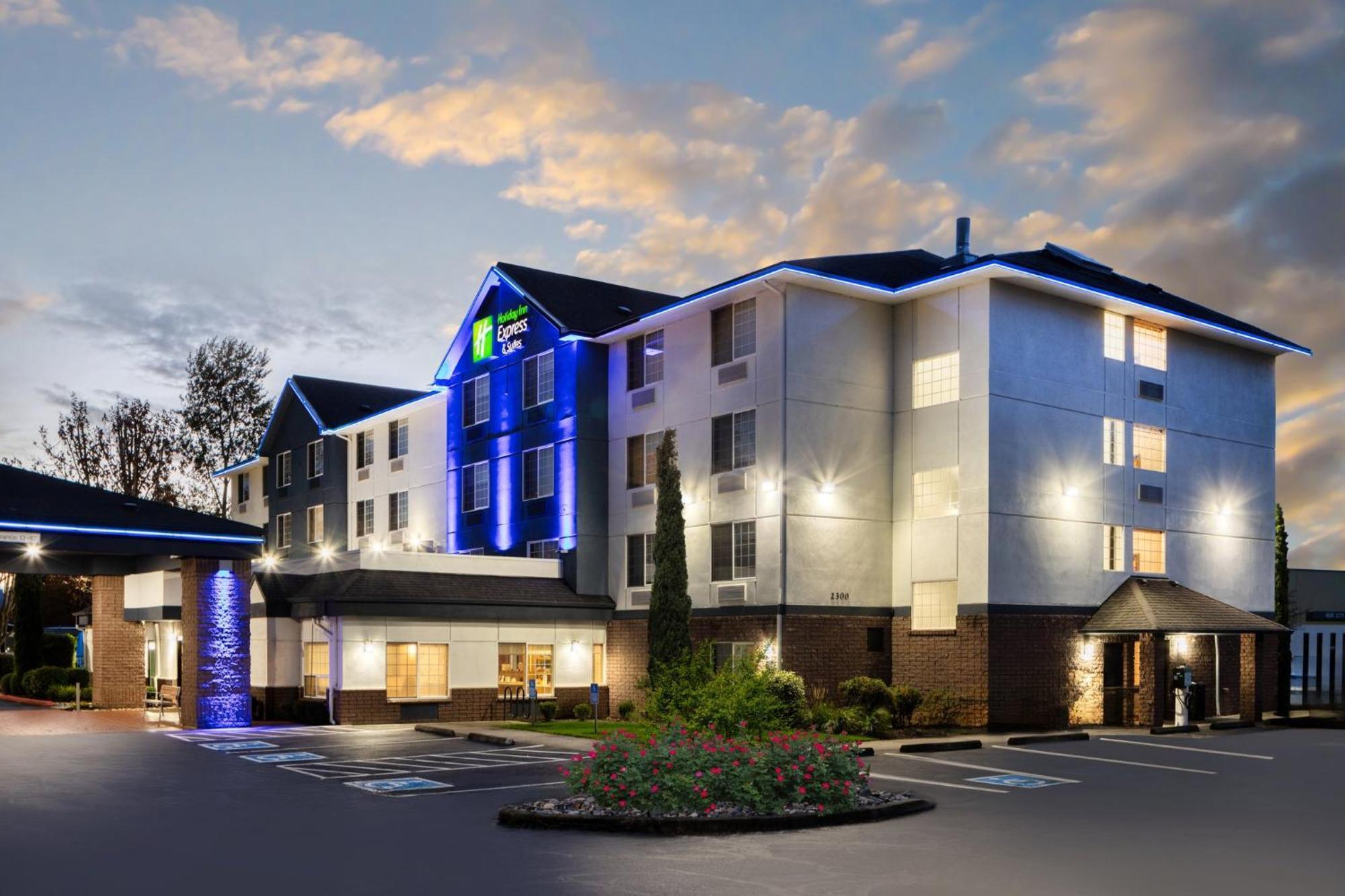 Holiday Inn Express Hotel & Suites Portland - Jantzen Beach By Ihg מראה חיצוני תמונה