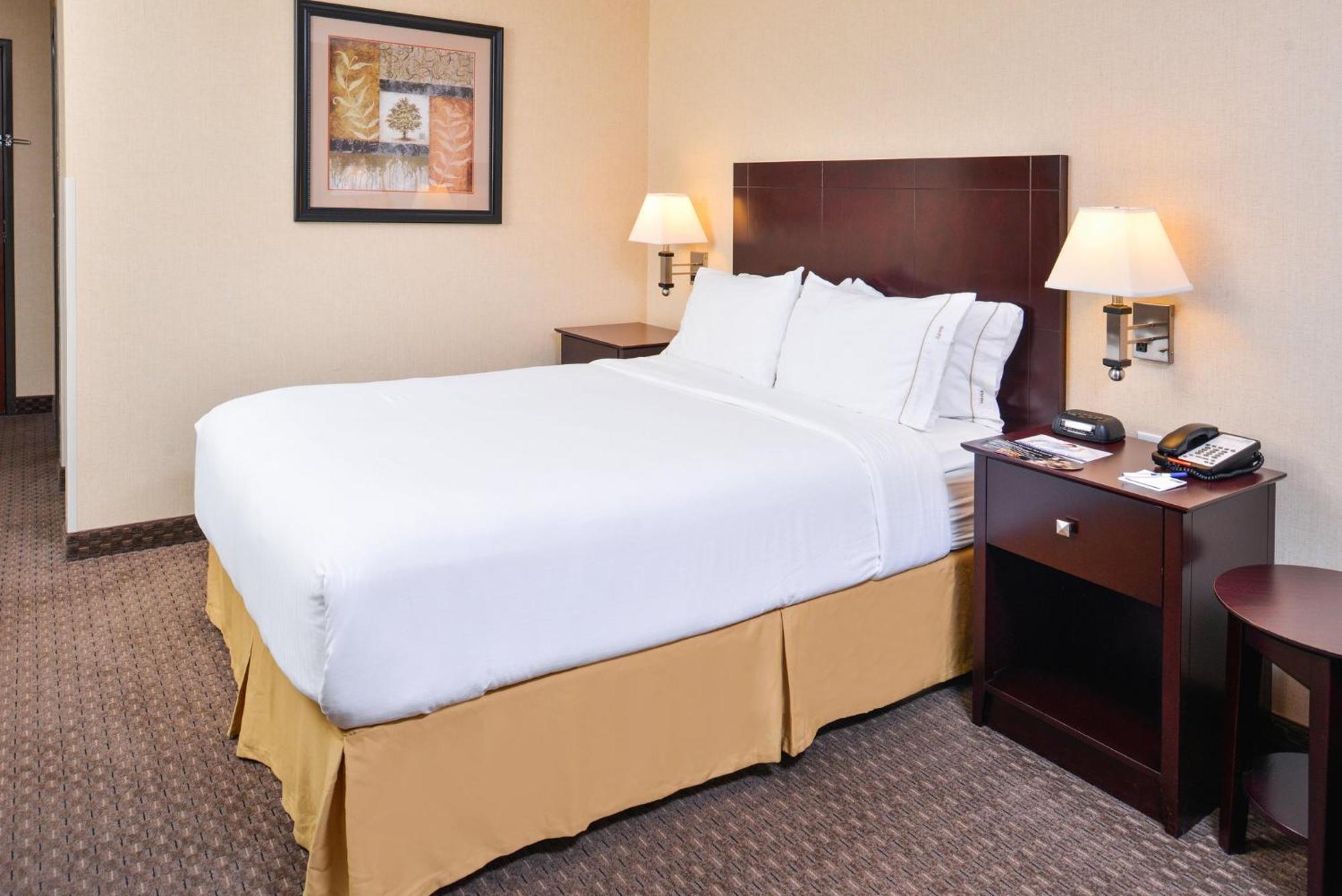 Holiday Inn Express Hotel & Suites Portland - Jantzen Beach By Ihg מראה חיצוני תמונה