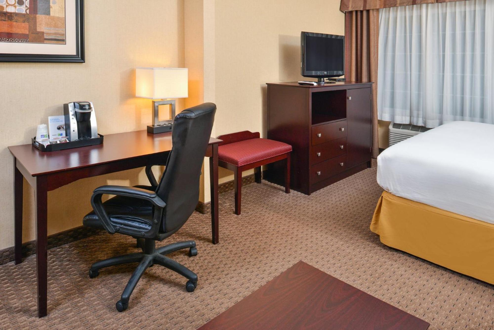 Holiday Inn Express Hotel & Suites Portland - Jantzen Beach By Ihg מראה חיצוני תמונה
