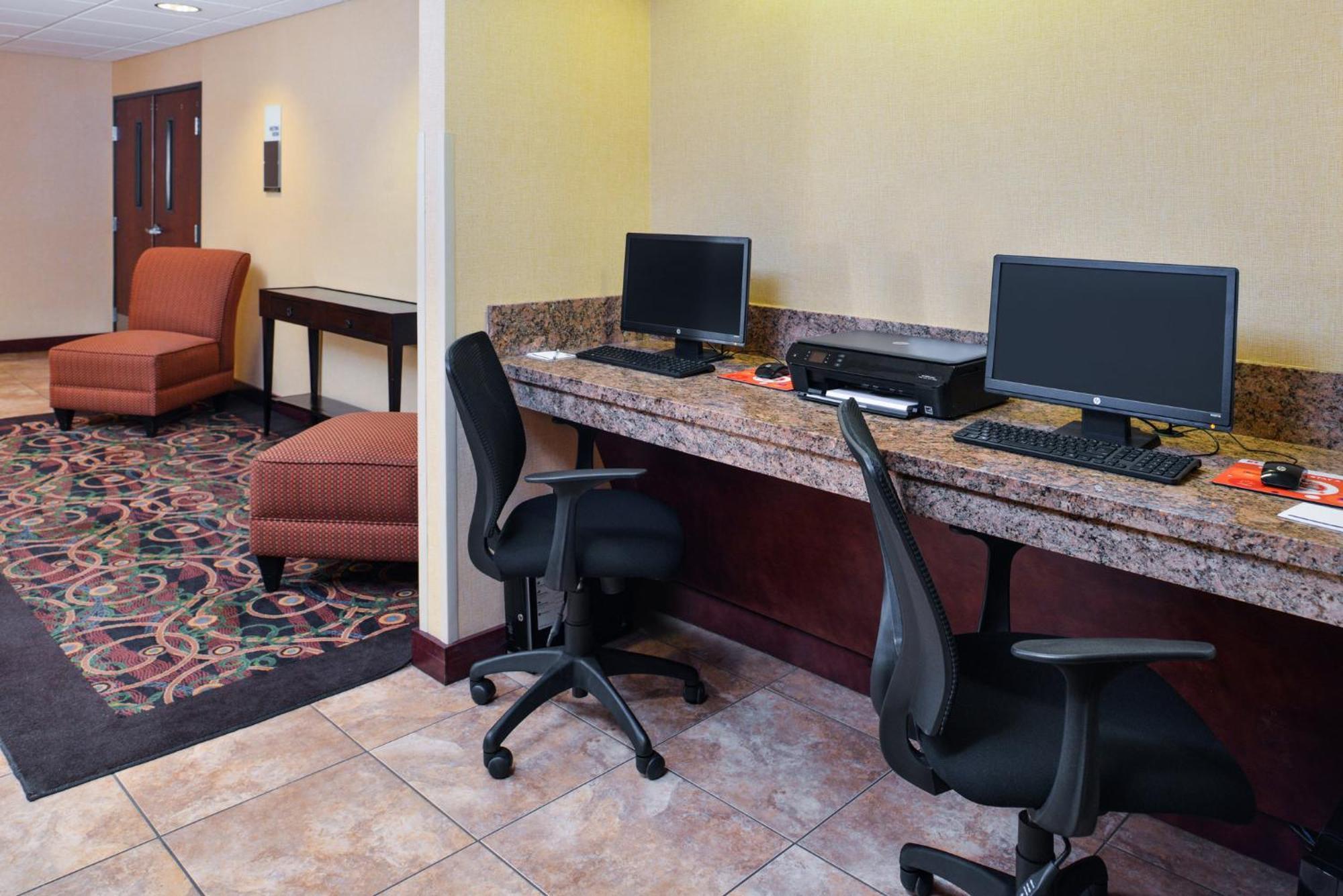 Holiday Inn Express Hotel & Suites Portland - Jantzen Beach By Ihg מראה חיצוני תמונה